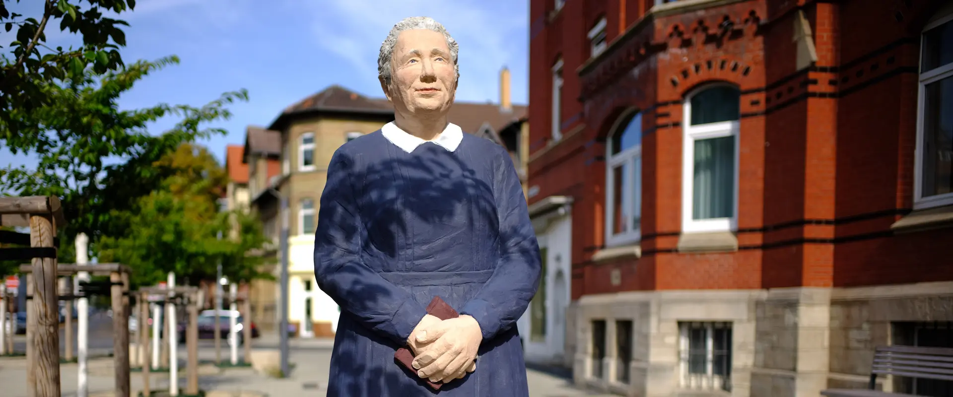 Lechnerfigur Diakonisse