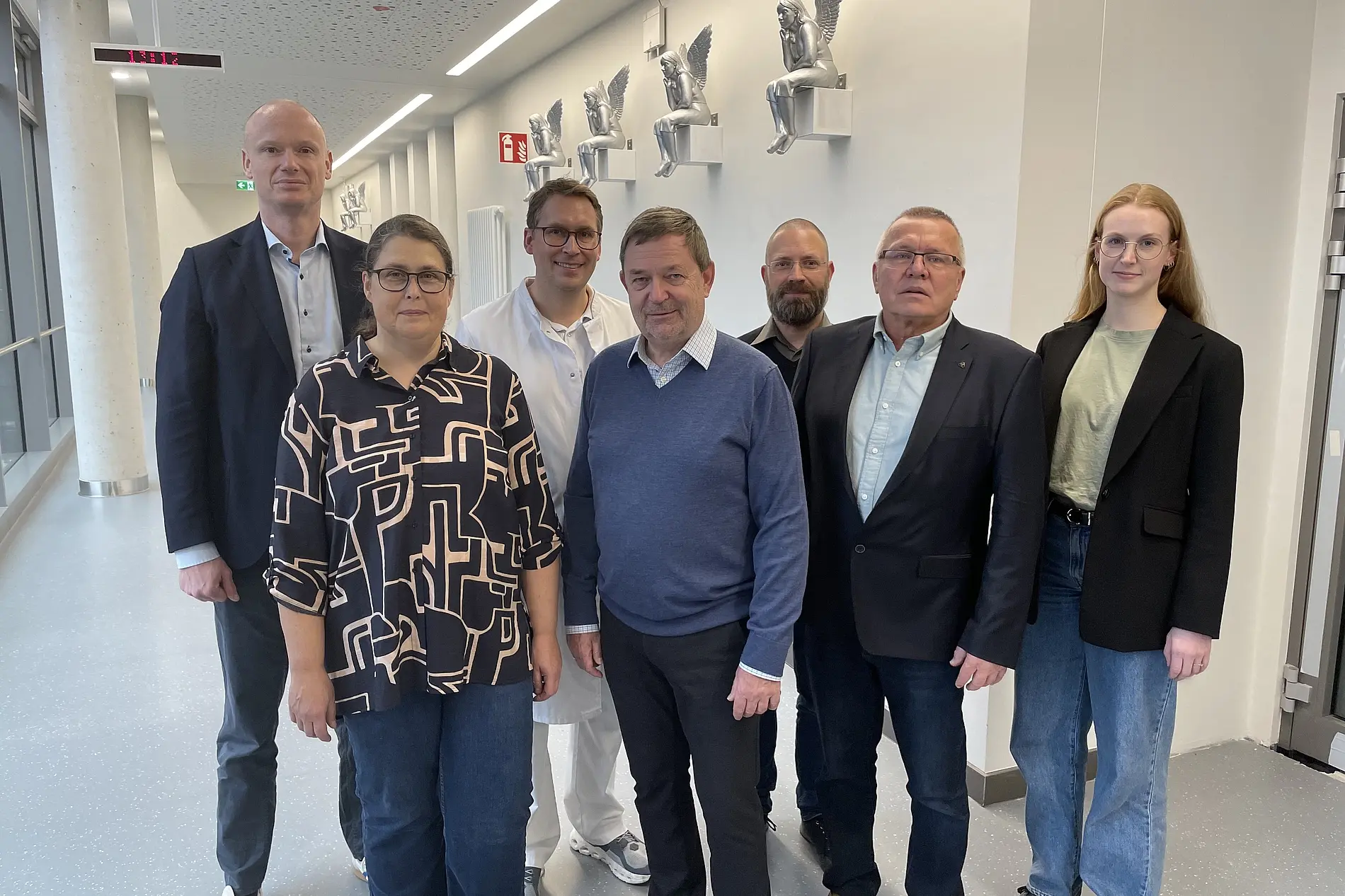  Marienstift-Geschäftsführer Dr. Jan Wolff, Hausärztin Petra Barteldt, Chefarzt und Internist Dr. Stefan Sürig, Hausarzt Dr. Thorsten Kleinschmidt, Projektmanager Falko Salbert von der Stiftung Neuerkerode, Chirurg Dr. Ingolf Moldenhauer und Controllerin Maren Rüders.
